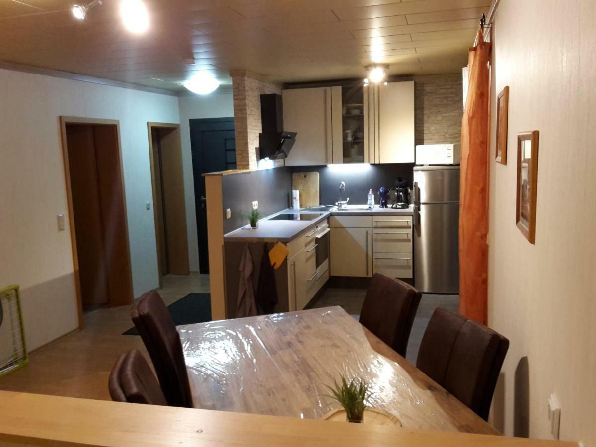Ferienwohnung Pliefke Winringen Bagian luar foto